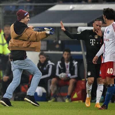 Flitzer attackiert Ribery