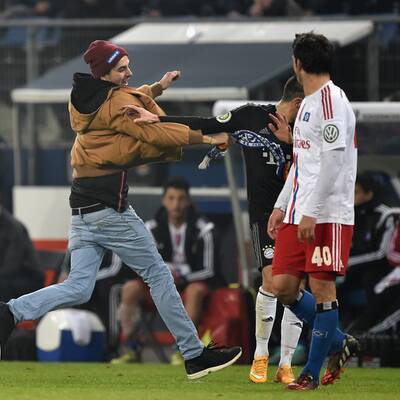 Flitzer attackiert Ribery