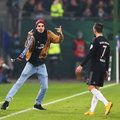 Flitzer attackiert Ribery