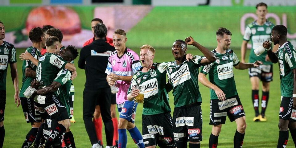 SV Ried schießt sich mit Torfestival zurück in Bundesliga
