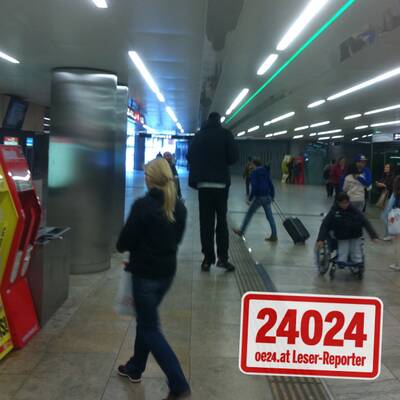 Er war so groß, dass er sich in der Karlsplatz-Passage ducken musste