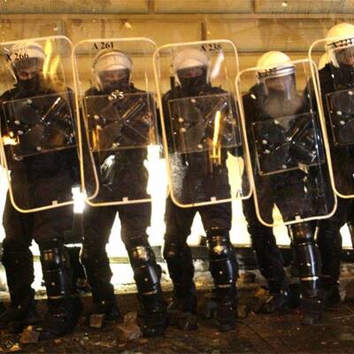 Tumulte bei Demo in Lettland