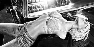 Verboten sexy: Armani-Kampagne mit Rihanna