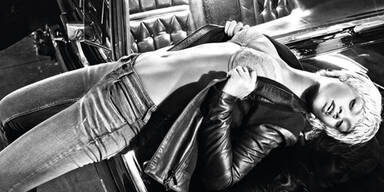 Rihanna: So sexy für Armani