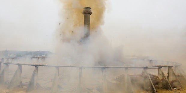 Hier wird das Rinterzelt gesprengt
