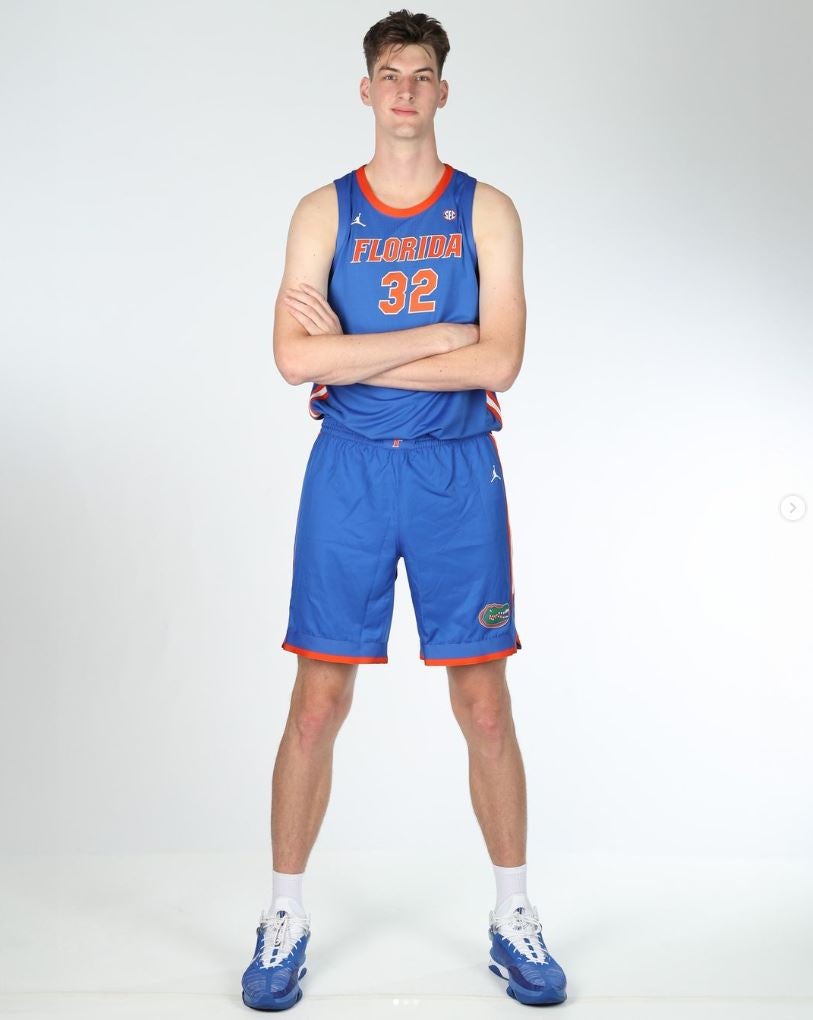 2,40 Meter-Riese: Größter Teenager der Welt auf dem Weg zum Basketball-Star