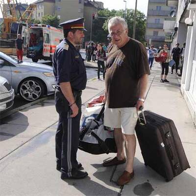 Evakuierung von 100 Wohnungen