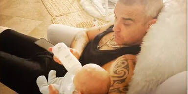 S&uuml;&szlig;! Robbie Williams singt f&uuml;r sein Baby