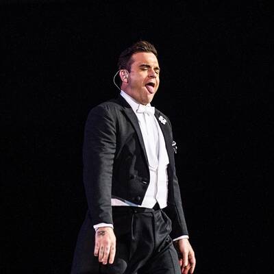 Robbie Williams swingt in der Stadthalle