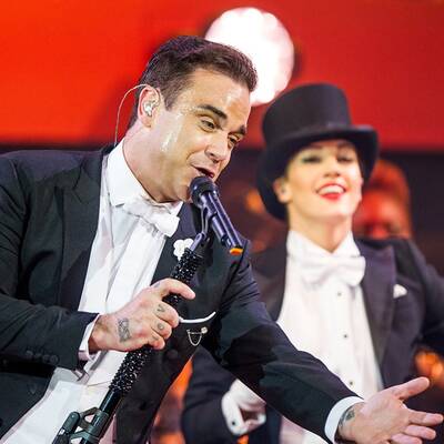 Robbie Williams swingt in der Stadthalle