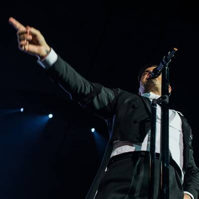 Robbie Williams swingt in der Stadthalle