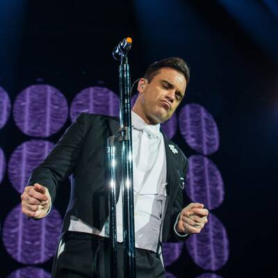 Robbie Williams swingt in der Stadthalle