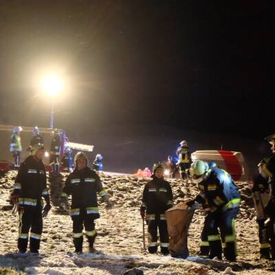 Der 24-jährige Lenker kam von der Straße ab und überschlug sich.