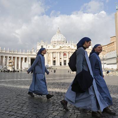 Kardinäle treffen zum Konklave zusammen