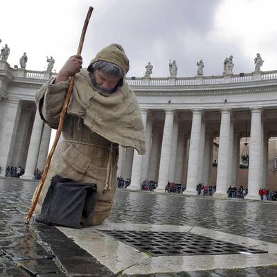 Kardinäle treffen zum Konklave zusammen