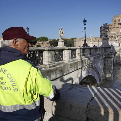  Hochwasser-Alarm in der Ewigen Stadt.