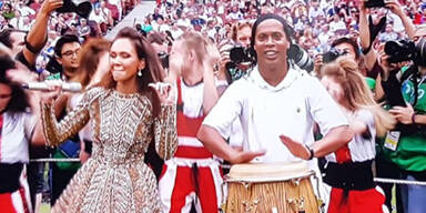 Netz lacht &uuml;ber Partycrasher Ronaldinho