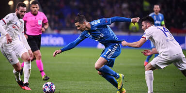 Juve stolpert &uuml;berraschend gegen Lyon
