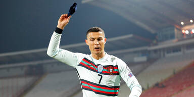 Kapit&auml;nsbinde von Ronaldo wird in Serbien versteigert