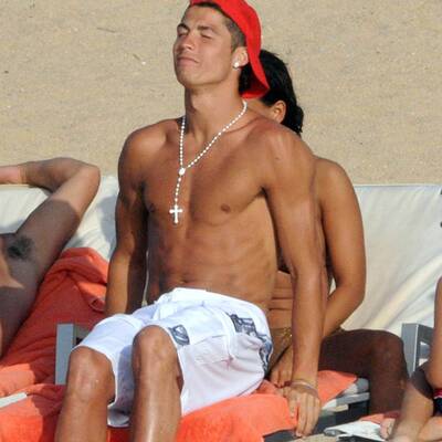 Ronaldo: Heiße Liebesspiele mit Busenmodel