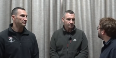 ronzi mit klitschkos.PNG