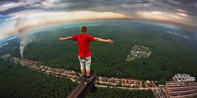 Extrem gef&auml;hrliches Hobby: "Roofing"