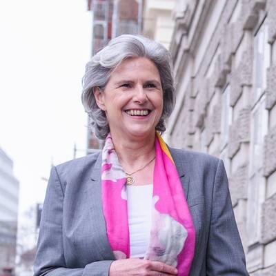 Team Stronach, 12. Jessi Lintl