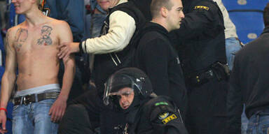 Ausschreitungen bei Rostock - St. Pauli