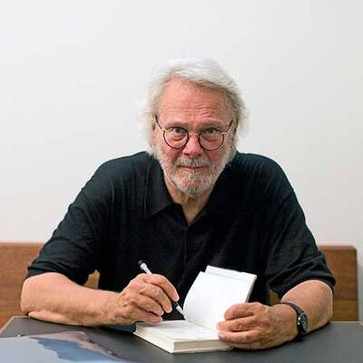 Sandra Cervik, Josefstadt-Schauspielerin