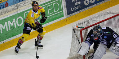 Rafael Rotterim Angriff  f&uuml;r die Vienna Capitals