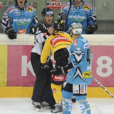 Rotter attackiert Referee