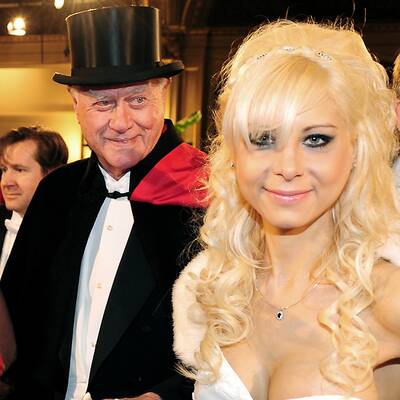 Ruby mit Lugners am Opernball