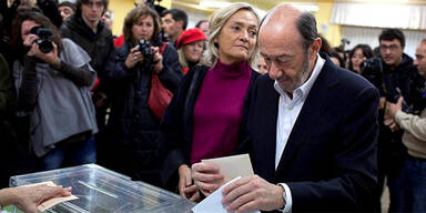 Spanien: Erdrutschsieg für Konservative 