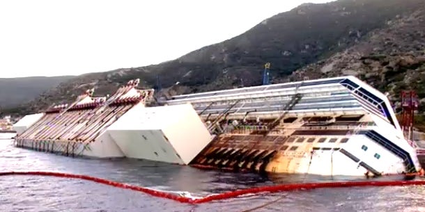 Costa Concordia wird geborgen