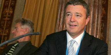 Rumpold stattete FPÖ mit Gucci aus