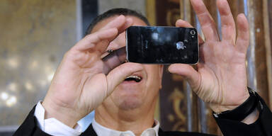 Rumpold stattete FPÖ mit Gucci aus