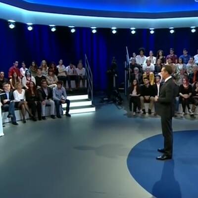 Der FPÖ-Chef stellt sich den Fragen des Publikums und der Moderatoren