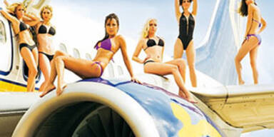 Ryanair-Stewardessen posieren im Bikini