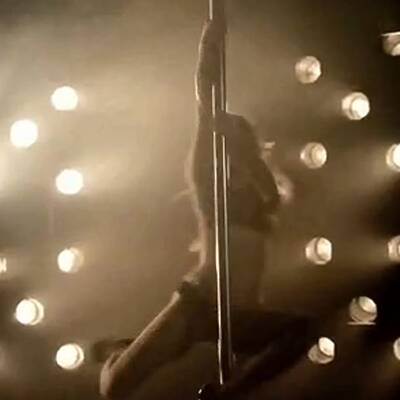 Shakiras sexy Stangentanz