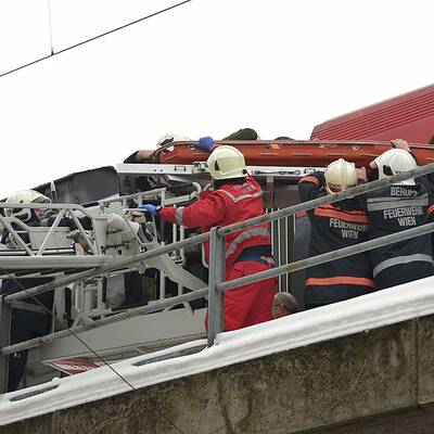 Schnellbahn-Unfall auf der Wiener Vorortelinie 
