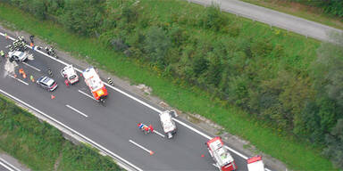 Pkw rast in Tankwagen - 1 Schwerverletzter 