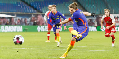 Leipzig erf&uuml;llt Pflicht gegen Freiburg - Schalke nur Remis