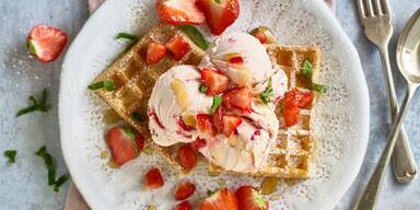 Erdbeer-Bananen-Eis ganz einfach selber machen!