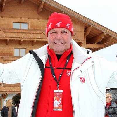 VIPs auf der Zuschauertribüne