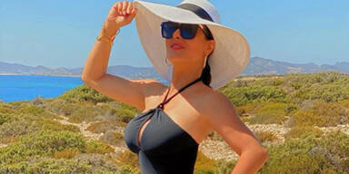 Instagram / Salma Hayek