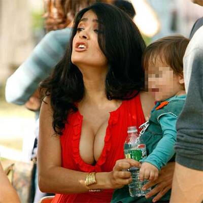 Salma Hayeks dralles Dekollete
