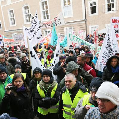 Demo der Landes- und Spitals-Bediensteten