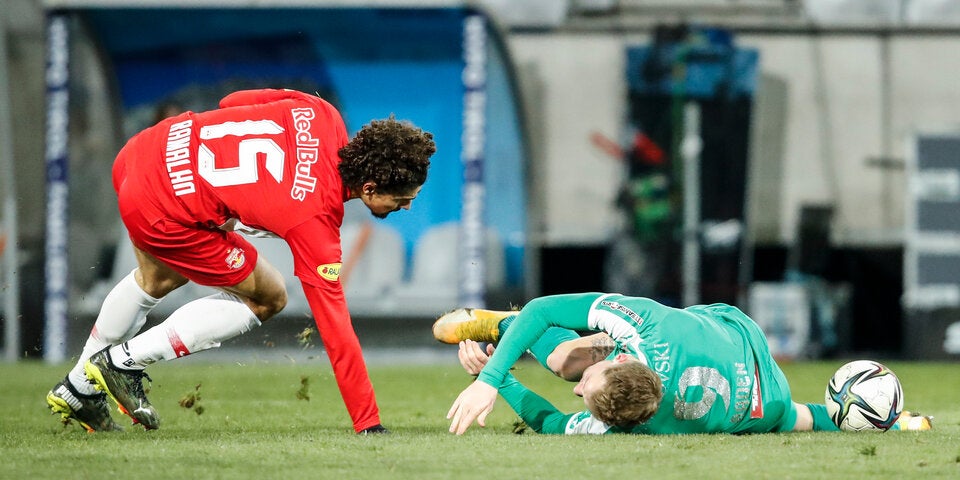 4:2 - Salzburg siegt dank spätem Doppelschlag gegen Tirol