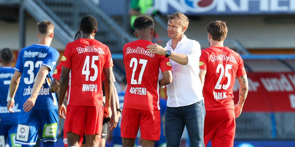 6:0 - Bullen lassen Hartberg keine Chance