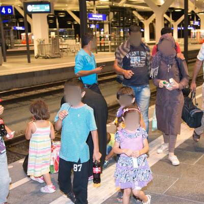Bis zu 2.000 Flüchtlinge warteten in Salzburg auf die Weiterreise nach Deutschland.